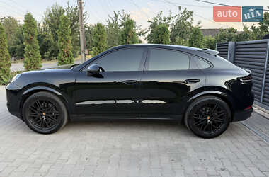 Внедорожник / Кроссовер Porsche Cayenne 2024 в 