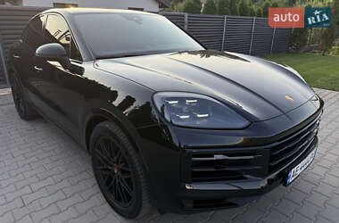 Внедорожник / Кроссовер Porsche Cayenne 2024 в 