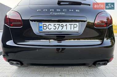 Внедорожник / Кроссовер Porsche Cayenne 2012 в 