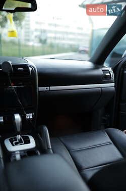 Внедорожник / Кроссовер Porsche Cayenne 2007 в 