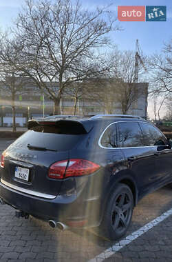 Позашляховик / Кросовер Porsche Cayenne 2010 в Трускавці