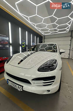 Внедорожник / Кроссовер Porsche Cayenne 2013 в 