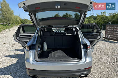 Внедорожник / Кроссовер Porsche Cayenne 2019 в 