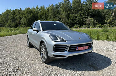 Внедорожник / Кроссовер Porsche Cayenne 2019 в 