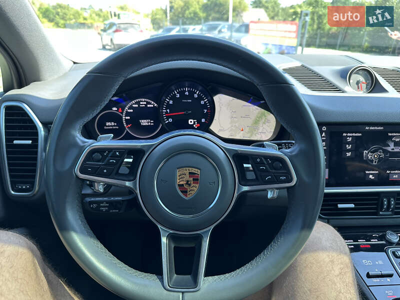 Позашляховик / Кросовер Porsche Cayenne 2019 в Львові