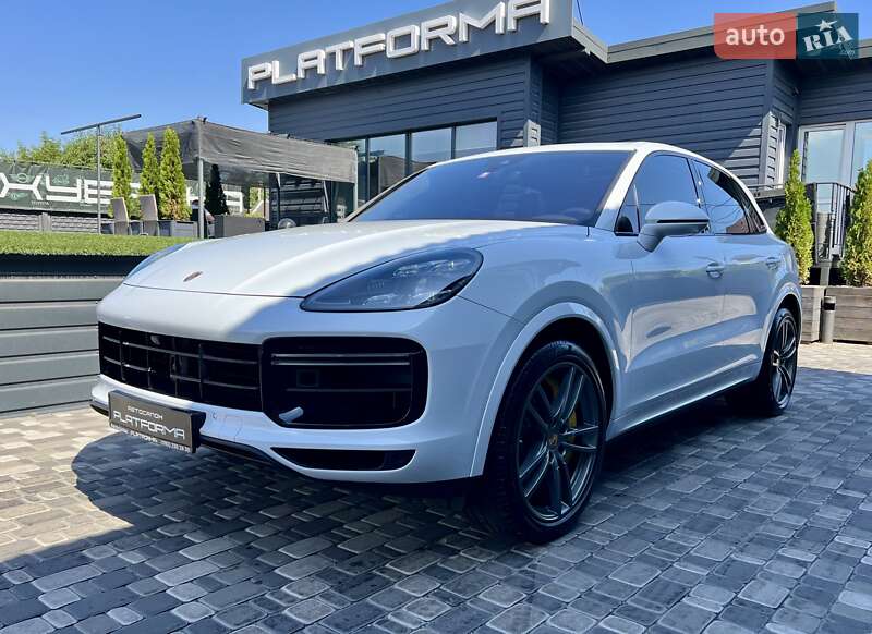 Внедорожник / Кроссовер Porsche Cayenne 2018 в Киеве