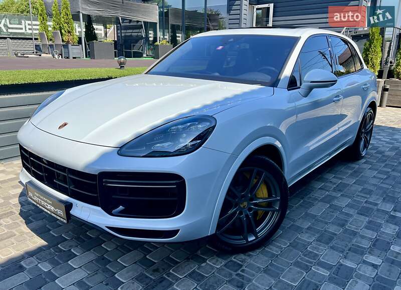 Внедорожник / Кроссовер Porsche Cayenne 2018 в Киеве