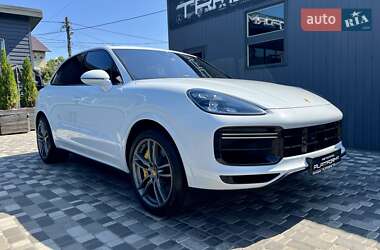 Внедорожник / Кроссовер Porsche Cayenne 2018 в 