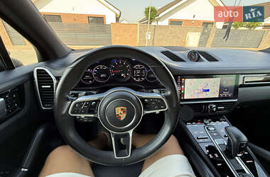 Внедорожник / Кроссовер Porsche Cayenne 2019 в 