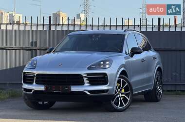 Внедорожник / Кроссовер Porsche Cayenne 2020 в Киеве