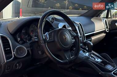 Позашляховик / Кросовер Porsche Cayenne 2014 в 