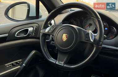 Позашляховик / Кросовер Porsche Cayenne 2014 в 