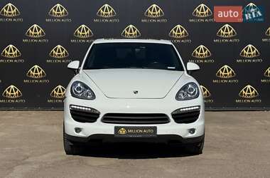 Позашляховик / Кросовер Porsche Cayenne 2014 в 
