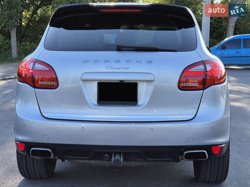 Внедорожник / Кроссовер Porsche Cayenne 2013 в Харькове