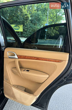 Внедорожник / Кроссовер Porsche Cayenne 2006 в 