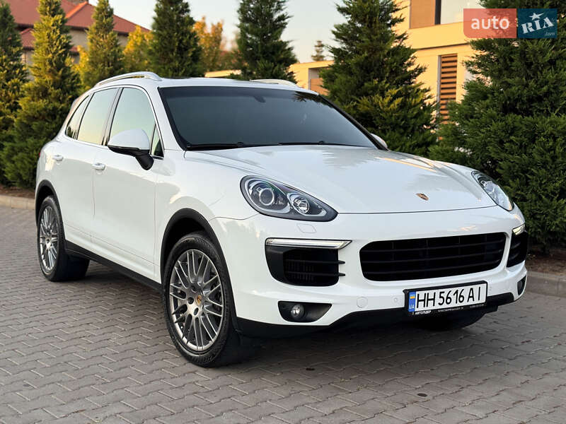 Позашляховик / Кросовер Porsche Cayenne 2016 в Одесі