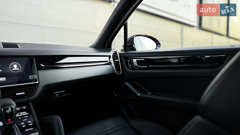 Внедорожник / Кроссовер Porsche Cayenne 2021 в Ровно фото 60 Внедорожник / Кроссовер Porsche Cayenne 2021 в Ровно