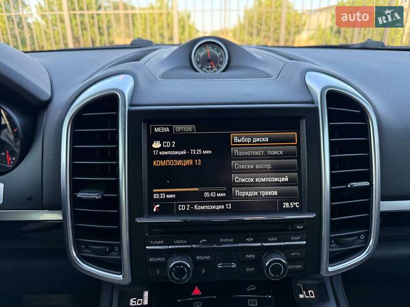 Позашляховик / Кросовер Porsche Cayenne 2013 в Одесі
