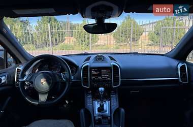 Внедорожник / Кроссовер Porsche Cayenne 2013 в 