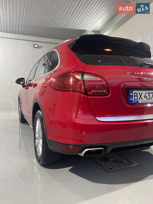 Внедорожник / Кроссовер Porsche Cayenne 2013 в Хмельницком