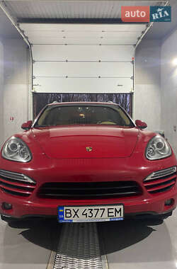 Внедорожник / Кроссовер Porsche Cayenne 2013 в 