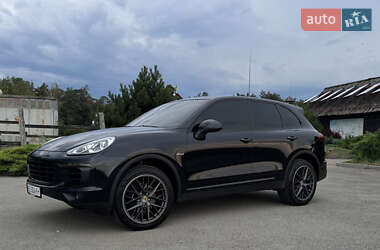 Внедорожник / Кроссовер Porsche Cayenne 2014 в 