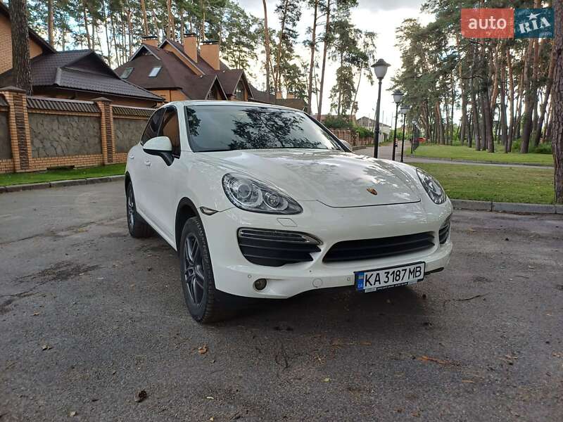 Позашляховик / Кросовер Porsche Cayenne 2011 в Чернігові