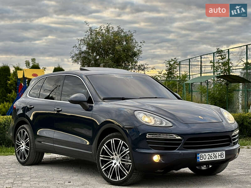 Внедорожник / Кроссовер Porsche Cayenne 2011 в Львове
