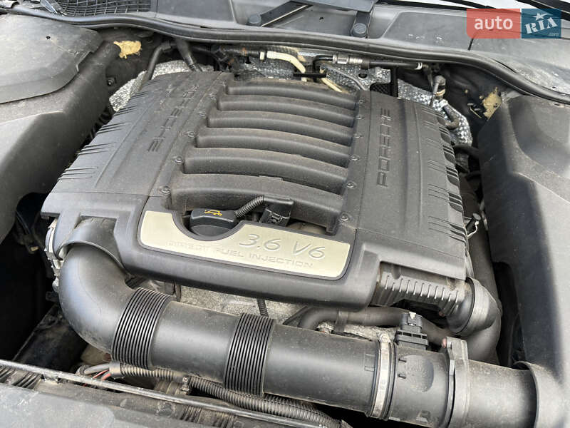 Внедорожник / Кроссовер Porsche Cayenne 2011 в Львове