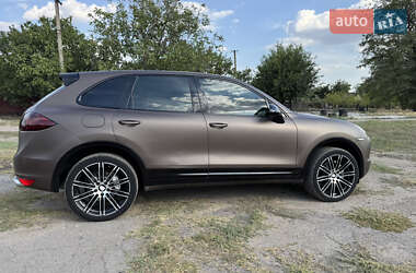 Внедорожник / Кроссовер Porsche Cayenne 2010 в 