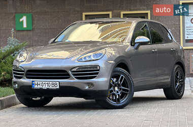 Внедорожник / Кроссовер Porsche Cayenne 2013 в 