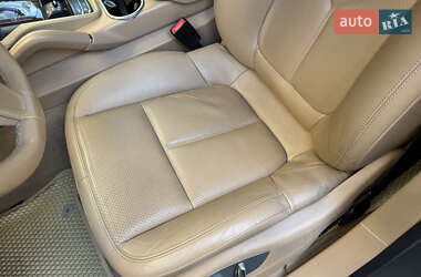 Внедорожник / Кроссовер Porsche Cayenne 2013 в 