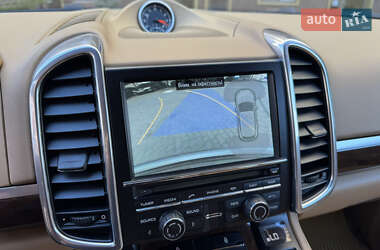 Внедорожник / Кроссовер Porsche Cayenne 2013 в 