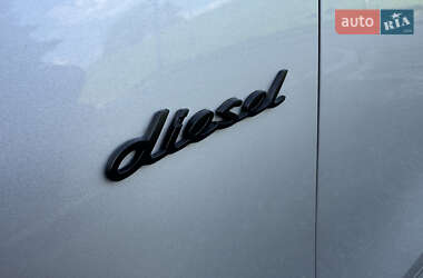 Внедорожник / Кроссовер Porsche Cayenne 2013 в 