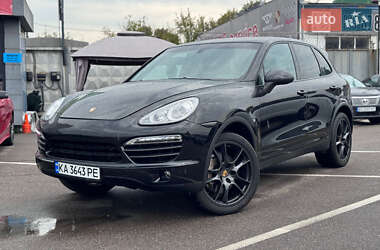 Внедорожник / Кроссовер Porsche Cayenne 2012 в 