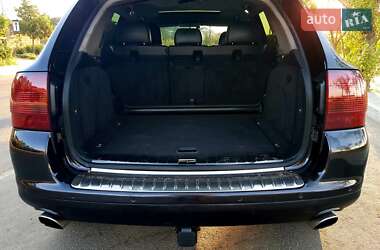 Внедорожник / Кроссовер Porsche Cayenne 2004 в 