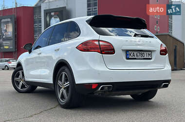 Внедорожник / Кроссовер Porsche Cayenne 2013 в 