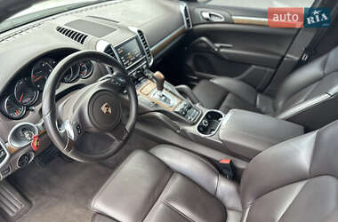Внедорожник / Кроссовер Porsche Cayenne 2013 в 