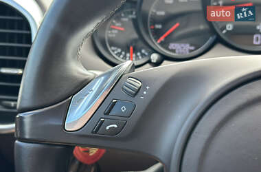 Внедорожник / Кроссовер Porsche Cayenne 2013 в 