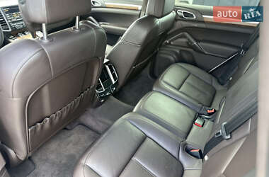 Внедорожник / Кроссовер Porsche Cayenne 2013 в 