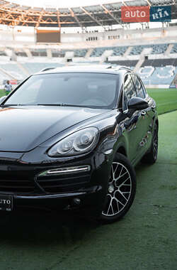 Внедорожник / Кроссовер Porsche Cayenne 2010 в 