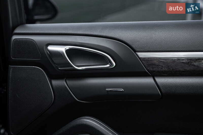 Позашляховик / Кросовер Porsche Cayenne 2010 в Одесі фото 51 Позашляховик / Кросовер Porsche Cayenne 2010 в Одесі