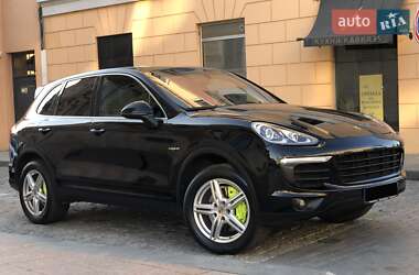 Позашляховик / Кросовер Porsche Cayenne 2015 в Одесі