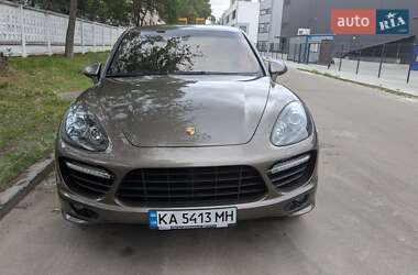 Внедорожник / Кроссовер Porsche Cayenne 2012 в Киеве