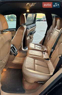 Внедорожник / Кроссовер Porsche Cayenne 2011 в 