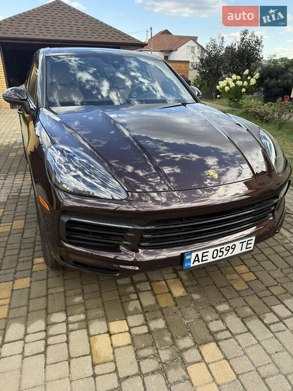 Внедорожник / Кроссовер Porsche Cayenne 2018 в Днепре