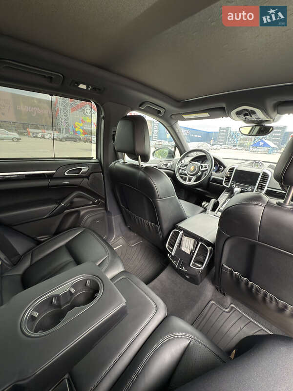 Позашляховик / Кросовер Porsche Cayenne 2017 в Києві фото 18 Позашляховик / Кросовер Porsche Cayenne 2017 в Києві