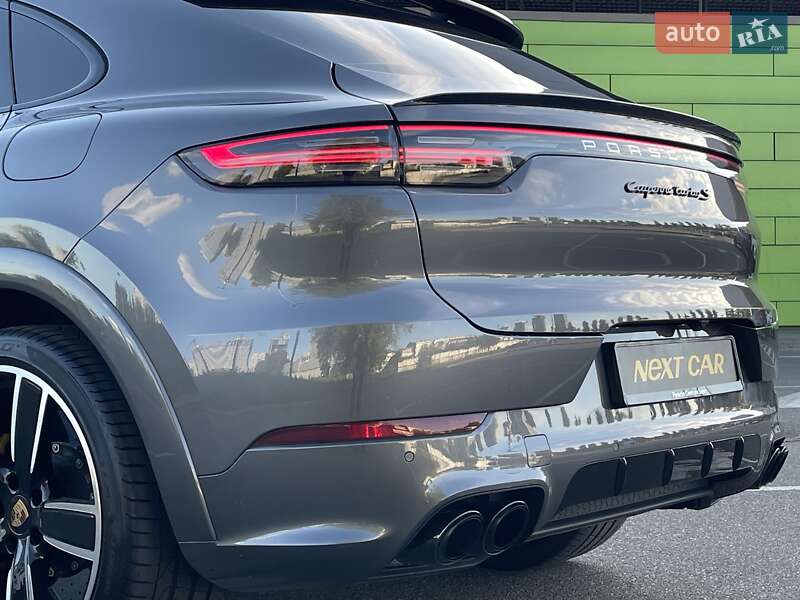 Позашляховик / Кросовер Porsche Cayenne 2019 в Києві