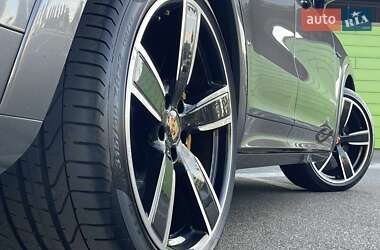 Внедорожник / Кроссовер Porsche Cayenne 2019 в 