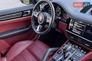 Внедорожник / Кроссовер Porsche Cayenne 2019 в 
